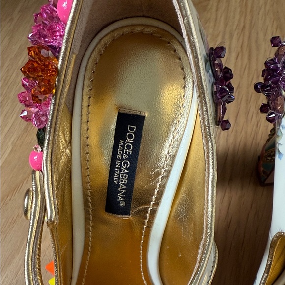 Dolce & Gabbana Patent Leather Crystal Colorful Embellishments D’Orsay Pumps - Picture 3 of 16